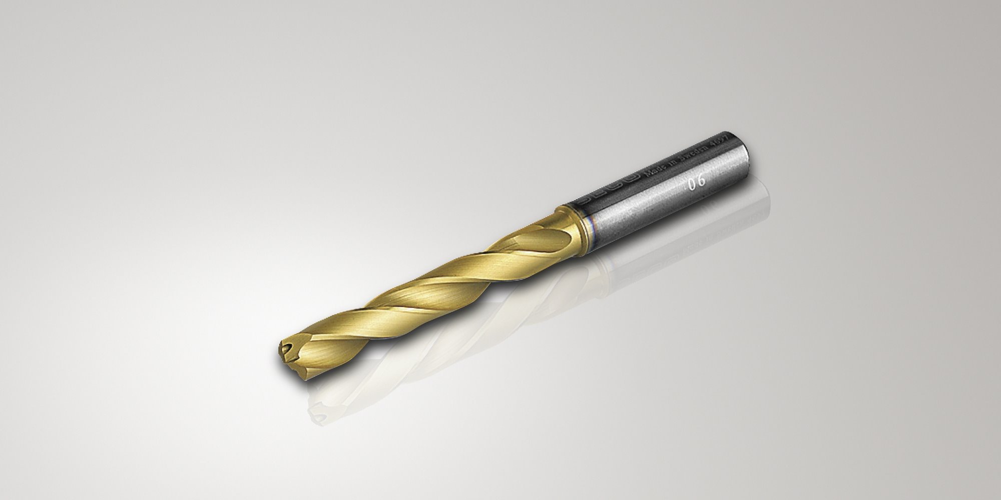 Products_Website 20075383_Seco_Feedmax-Single_Diameter_Drills_With_Product_ Background